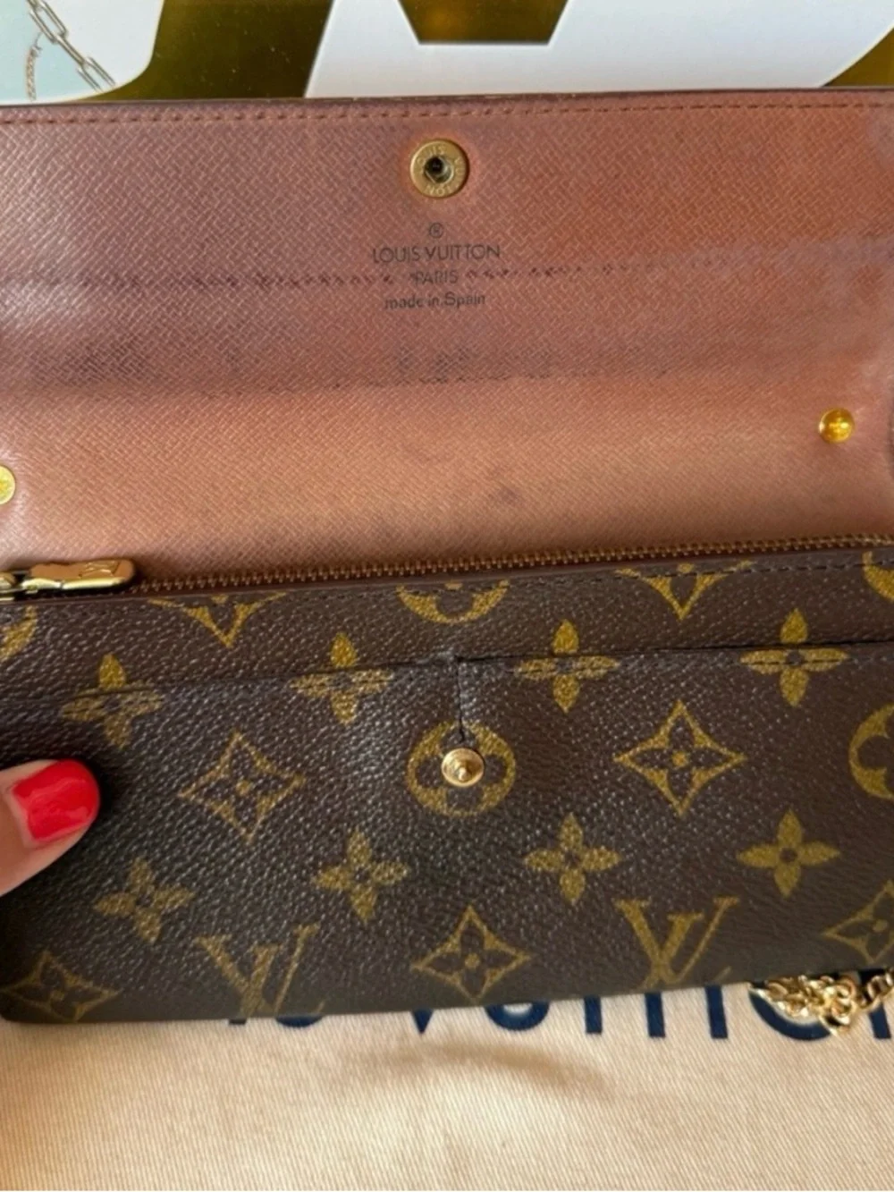 💯Authentic Louis Vuitton Sarah Long Wallet converted into a crossbody w/chain - Picture 4 of 11